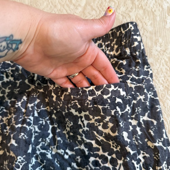 Marine Layer Allison trouser in light cheetah - Picture 10 of 10